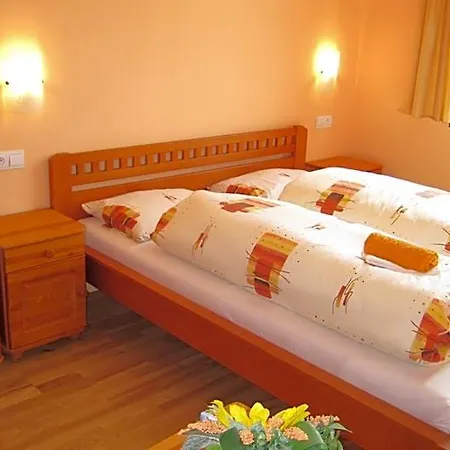 Pod Barancom Hotel 2*